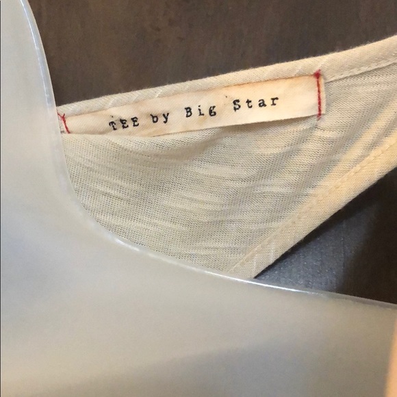 Cute scoop-neck tank top with birds - Picture 2 of 2